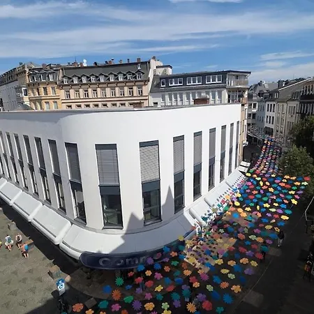 100 Qm Raumwunder Inmitten Der Altstadt Appartement